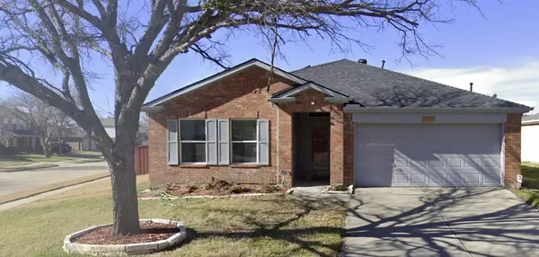 2441 Eagle Mountain Drive, Little Elm, TX 75068