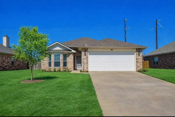 3511 Austin Street, Gainesville, TX 76240