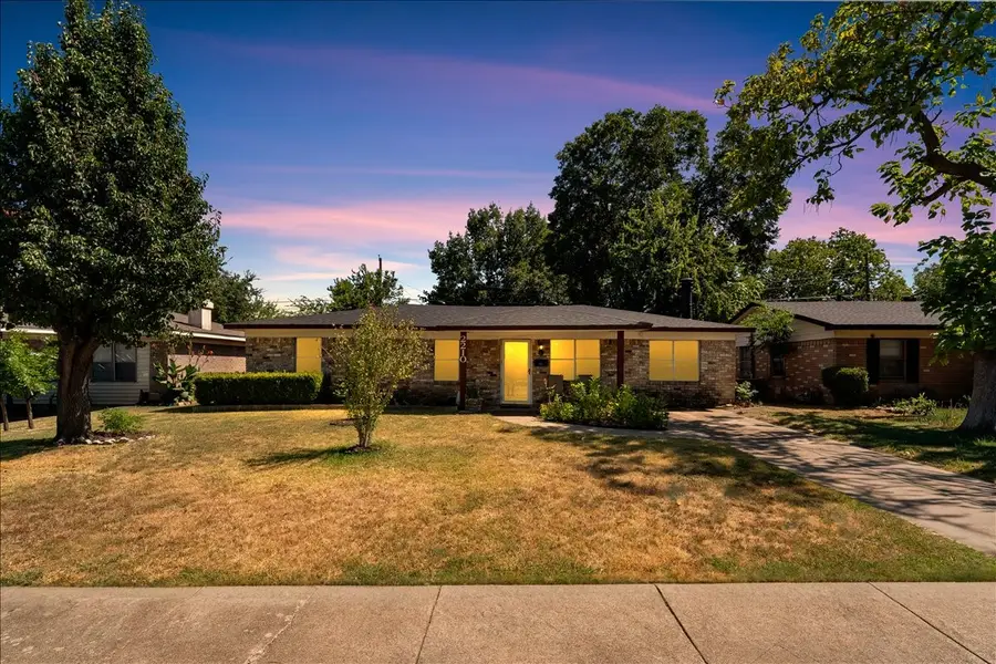 2210 Starlite Lane, Irving, TX 75061 - #2