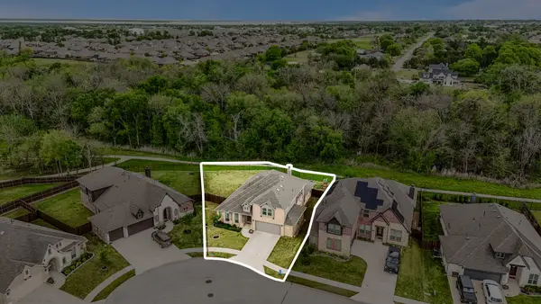 485 W Autumn Hill Bluff, Lavon, TX 75166