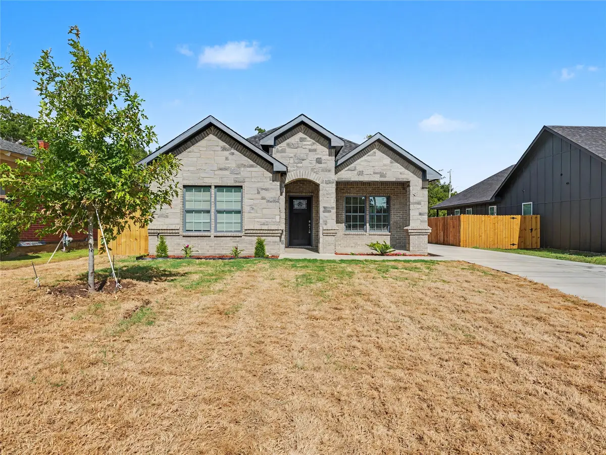 821 S Ayers Avenue, Fort Worth, TX 76103 - #1