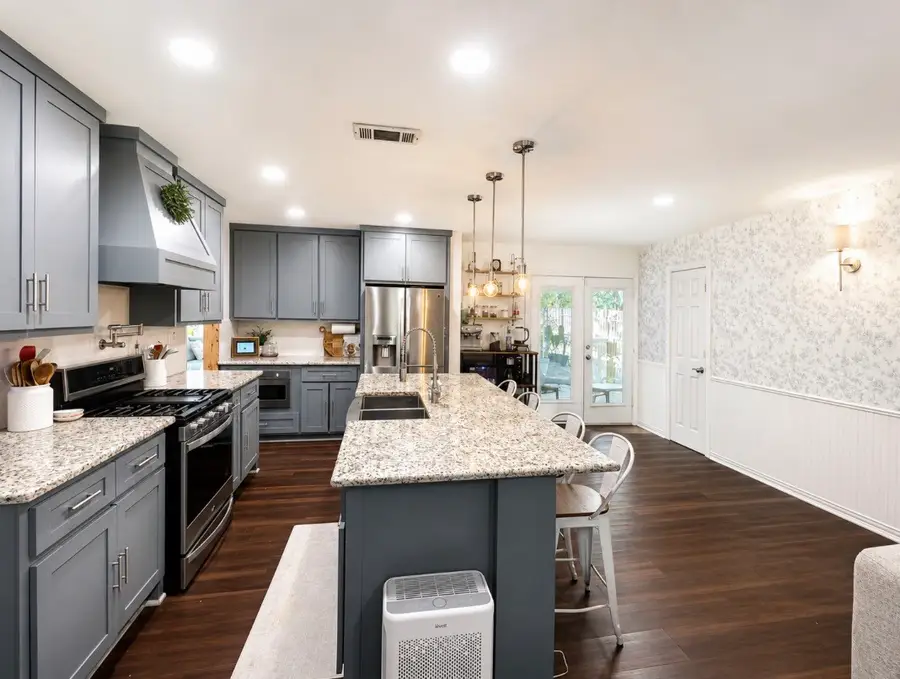 4024 Calmont Avenue, Fort Worth, TX 76107 - #2
