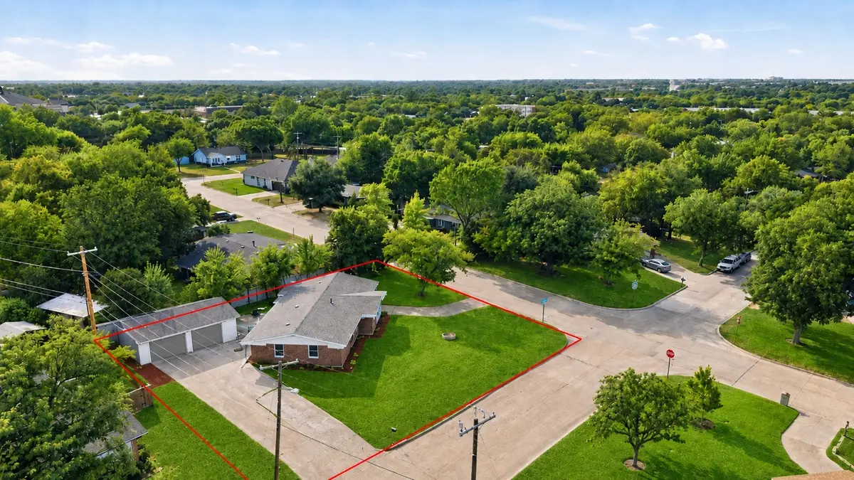 400 Hillcrest Street, Mansfield, TX 76063 - #1