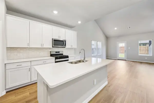 3517 Bastrop Drive, Farmersville, TX 75442
