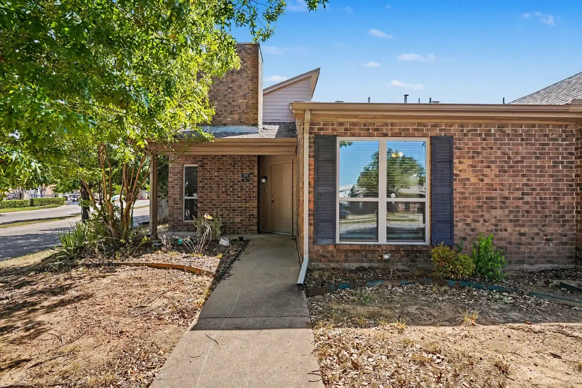 2700 Meadow Park Drive, Bedford, TX 76021 - #1