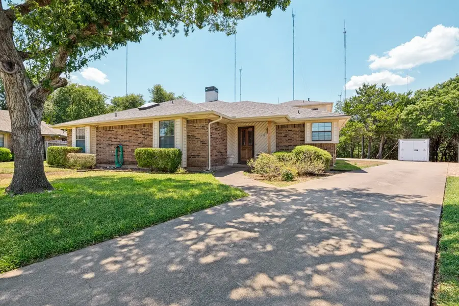 411 Bradshaw Street, Cedar Hill, TX 75104 - #2