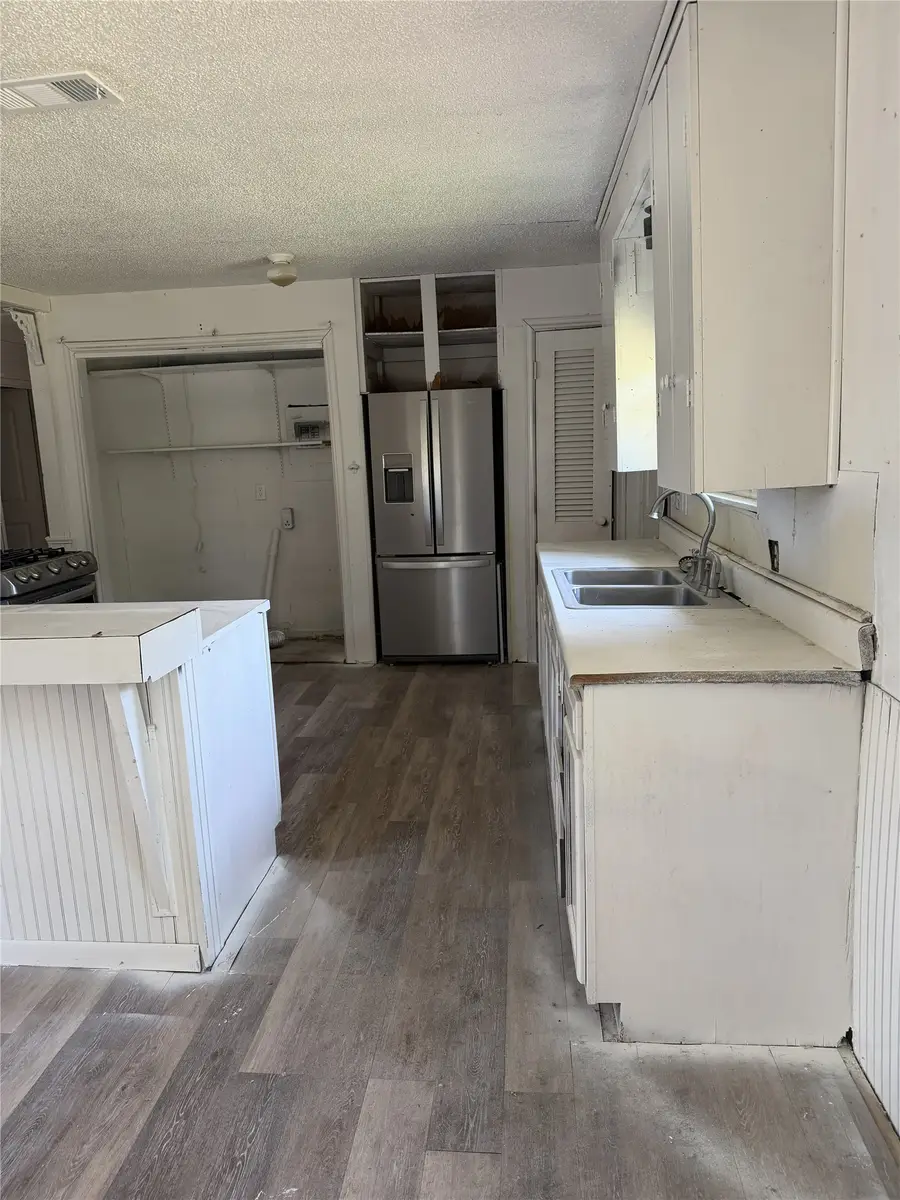 504 W Main Street, Richland, TX 76681 - #3