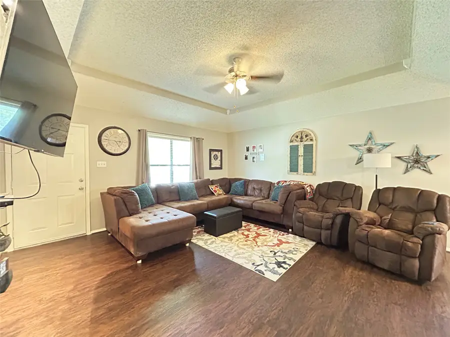 601 Locust Street S, Sulphur Springs, TX 75482 - #2