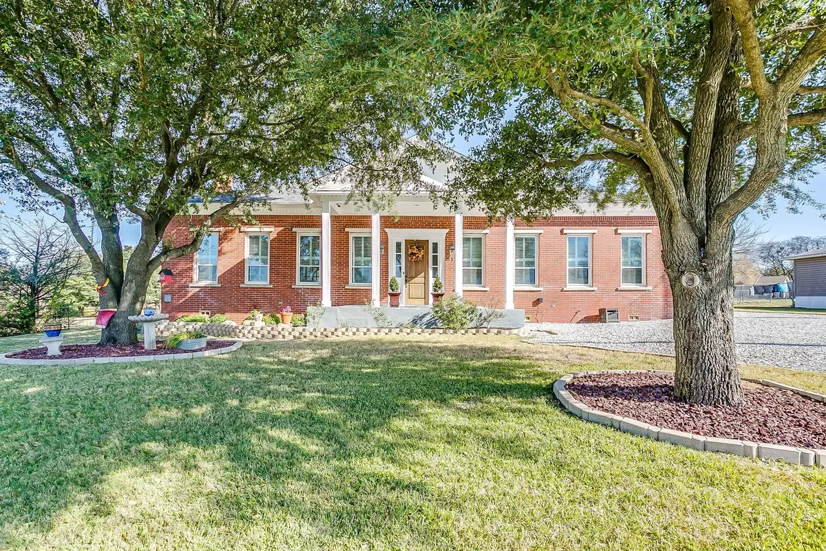 817 N Church Street, Pilot Point, TX 76258 - #1