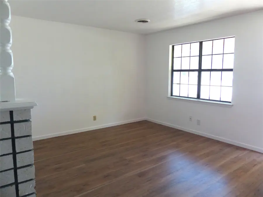 115 South Street, Brady, TX 76825 - #3