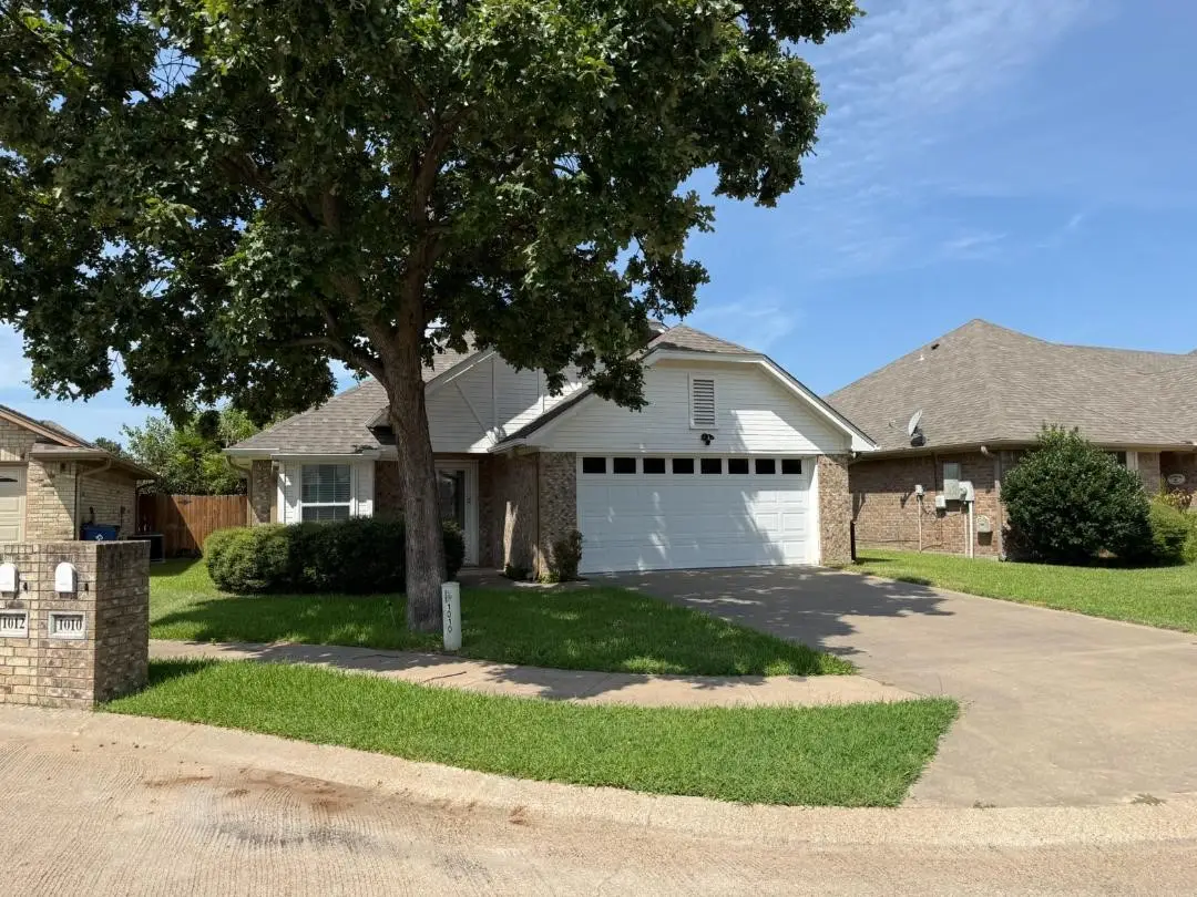 1010 Dawn Court, Granbury, TX 76048 - #1