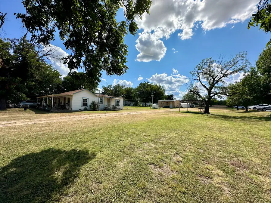 1307 S Austin, Comanche, TX 76442 - #2