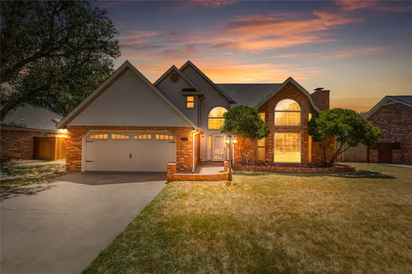 817 Arapaho Drive, Burkburnett, TX 76354