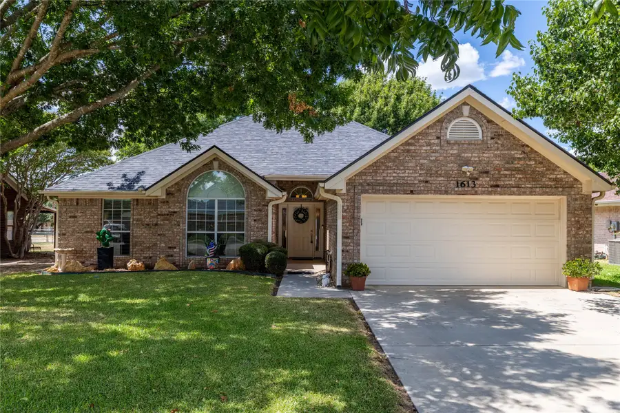1613 Southgate Drive, Brownwood, TX 76801 - #2