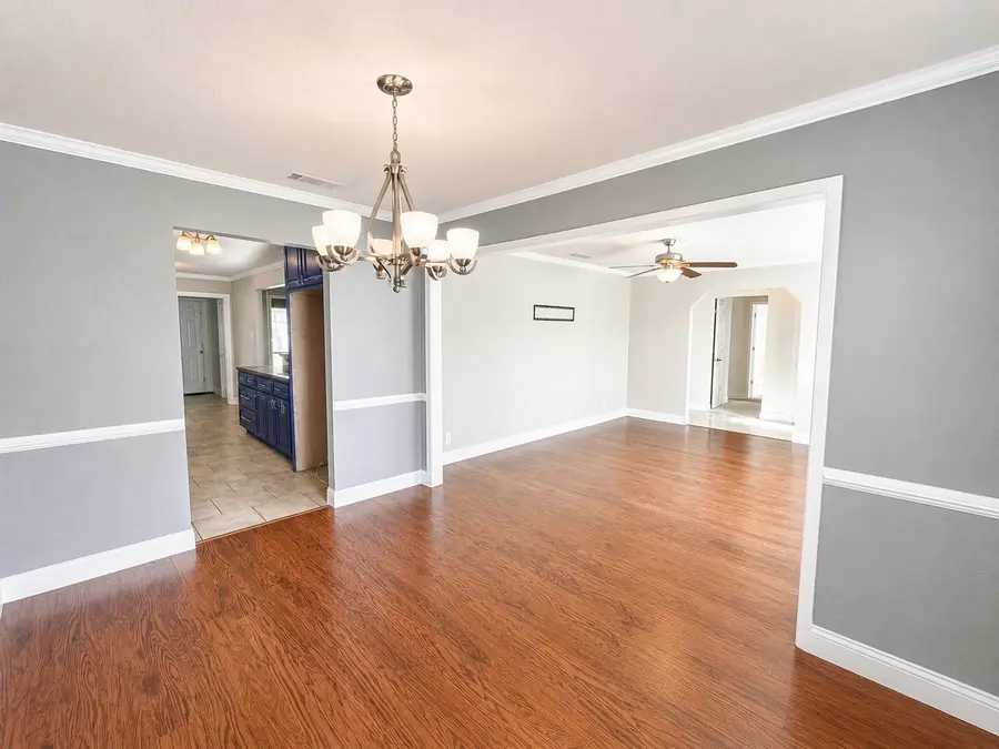 120 S Wood Avenue, Denison, TX 75020 - #3