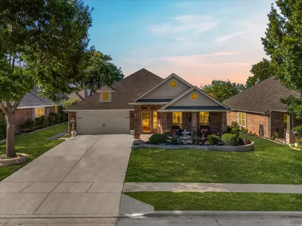 5724 Caballo Street, Fort Worth, TX 76179