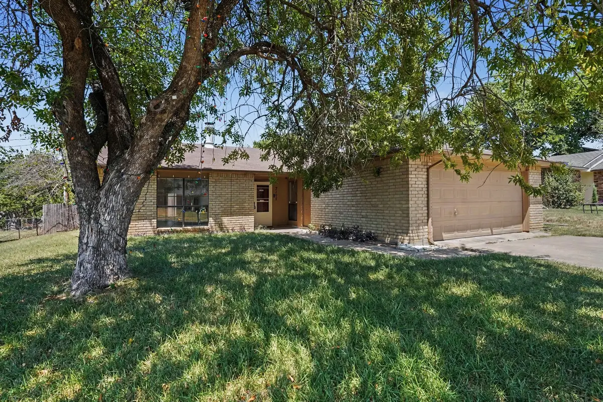 7107 Blackberry Drive, Arlington, TX 76016 - #1