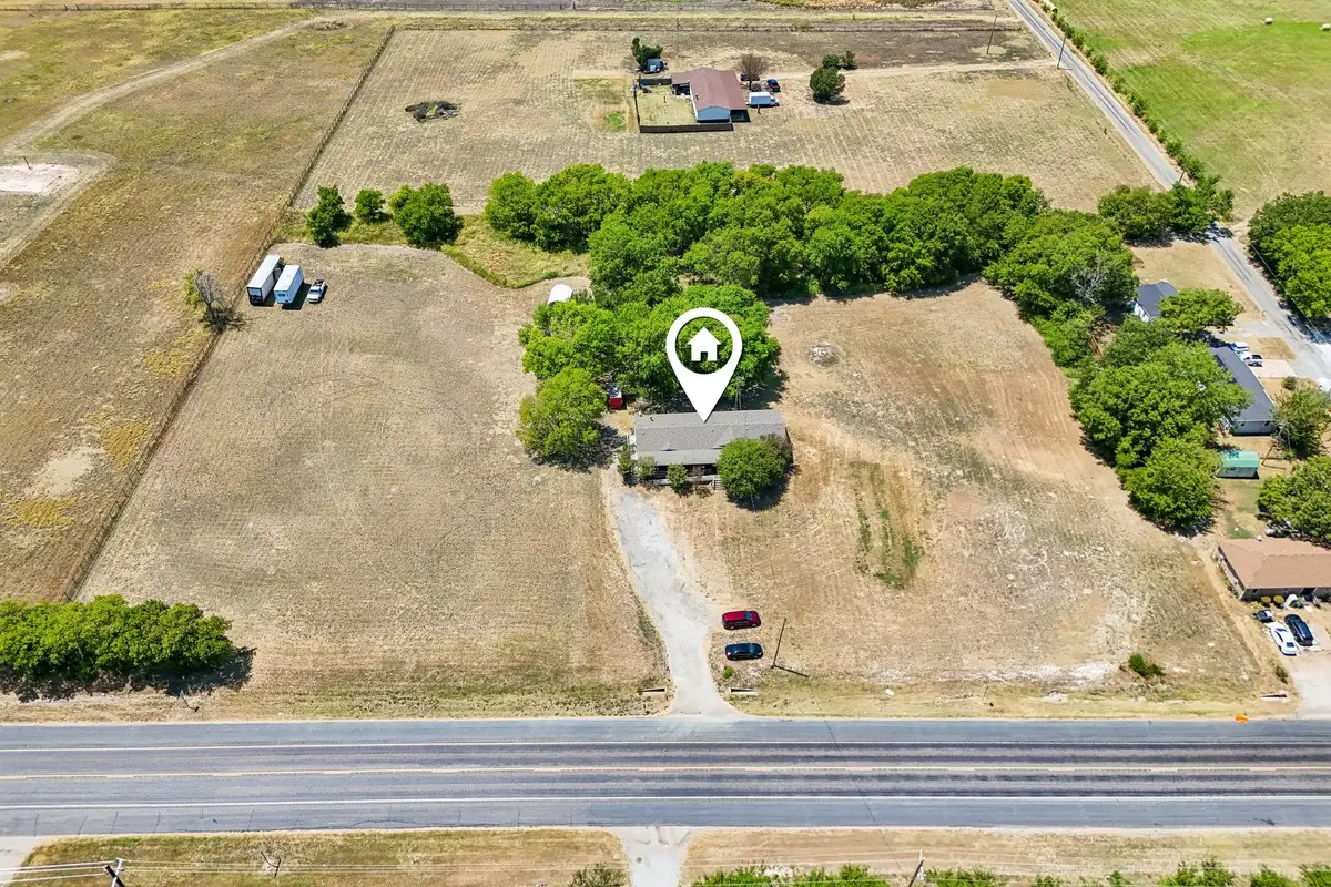5433 State Highway 160, Whitewright, TX 75491 - #1
