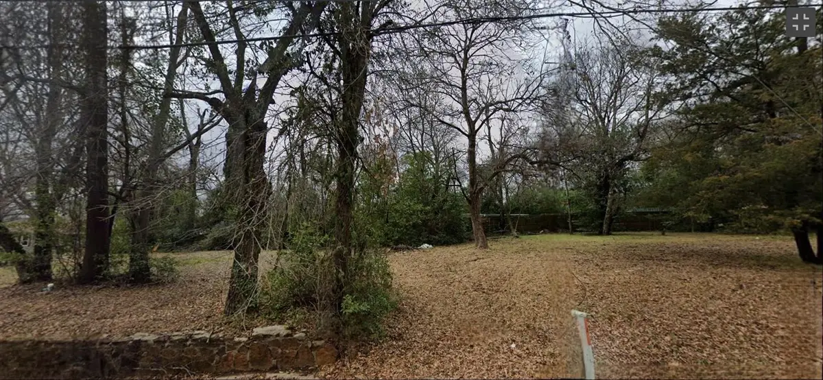502 N Confederate Avenue, Tyler, TX 75702 - #1