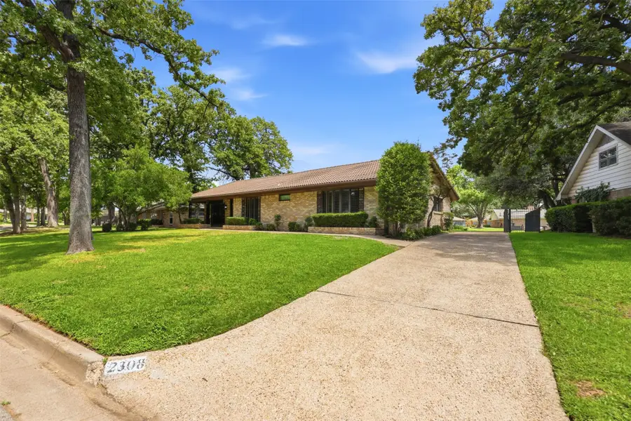 2308 Briarwood Boulevard, Arlington, TX 76013 - #3