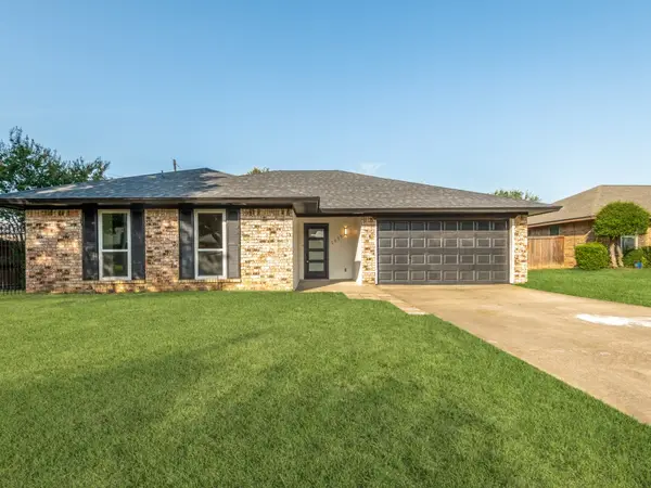 2025 Normandy Drive, Hurst, TX 76054