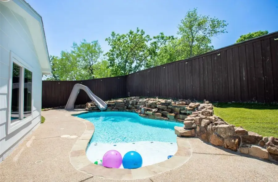 641 Furlong Drive, Dallas, TX 75211 - #2