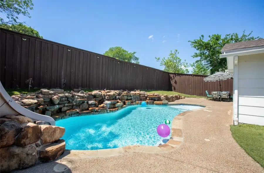 641 Furlong Drive, Dallas, TX 75211 - #3