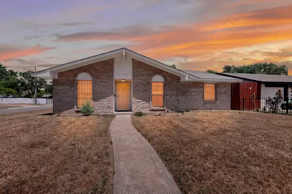 9905 Grove Oaks Boulevard, Dallas, TX 75217