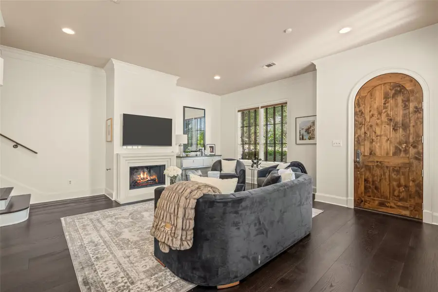 3633 Crestline Road, Fort Worth, TX 76107 - #3