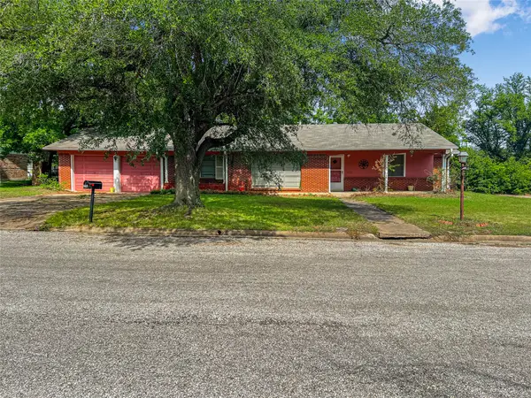 2706 Bois D Arc Street, Commerce, TX 75428