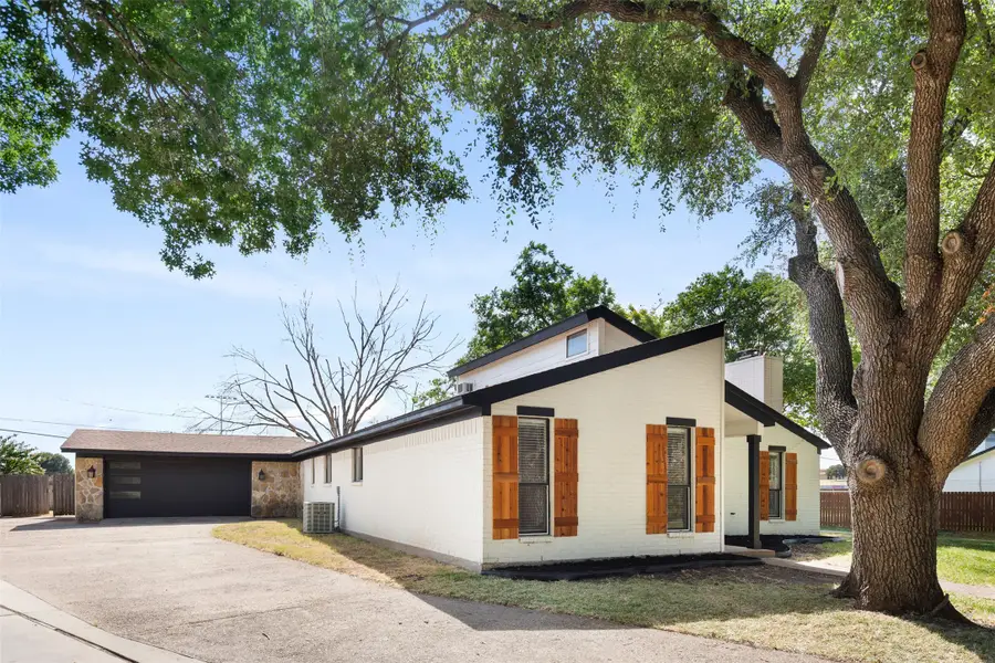 401 Lindenwood Lane W, Hewitt, TX 76643 - #3