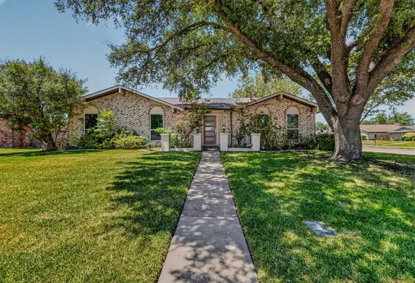 6 Collins Court, Richardson, TX 75081