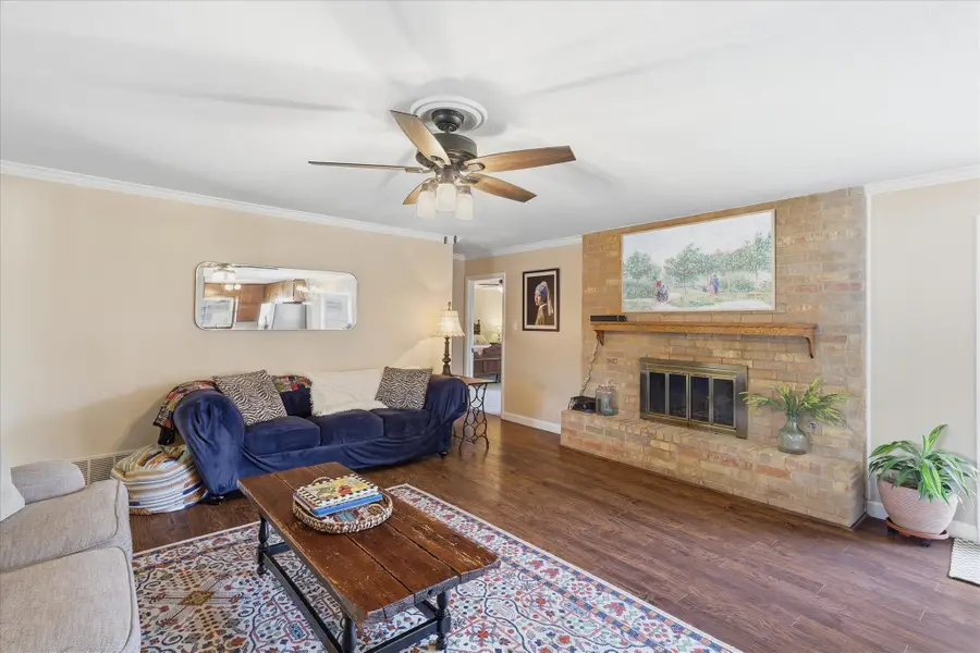 217 E Louella Drive, Hurst, TX 76054 - #2