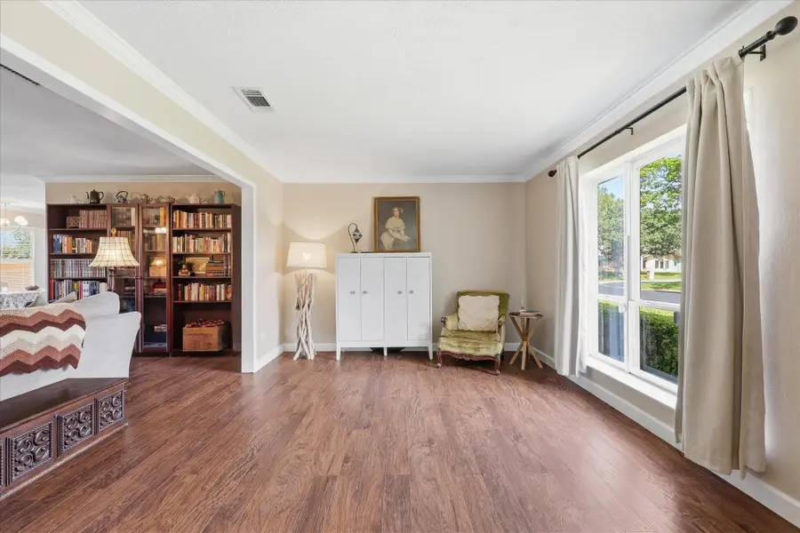 217 E Louella Drive, Hurst, TX 76054 - #3