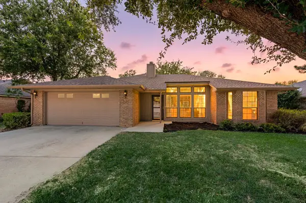 6 Alamosa Drive, Trophy Club, TX 76262