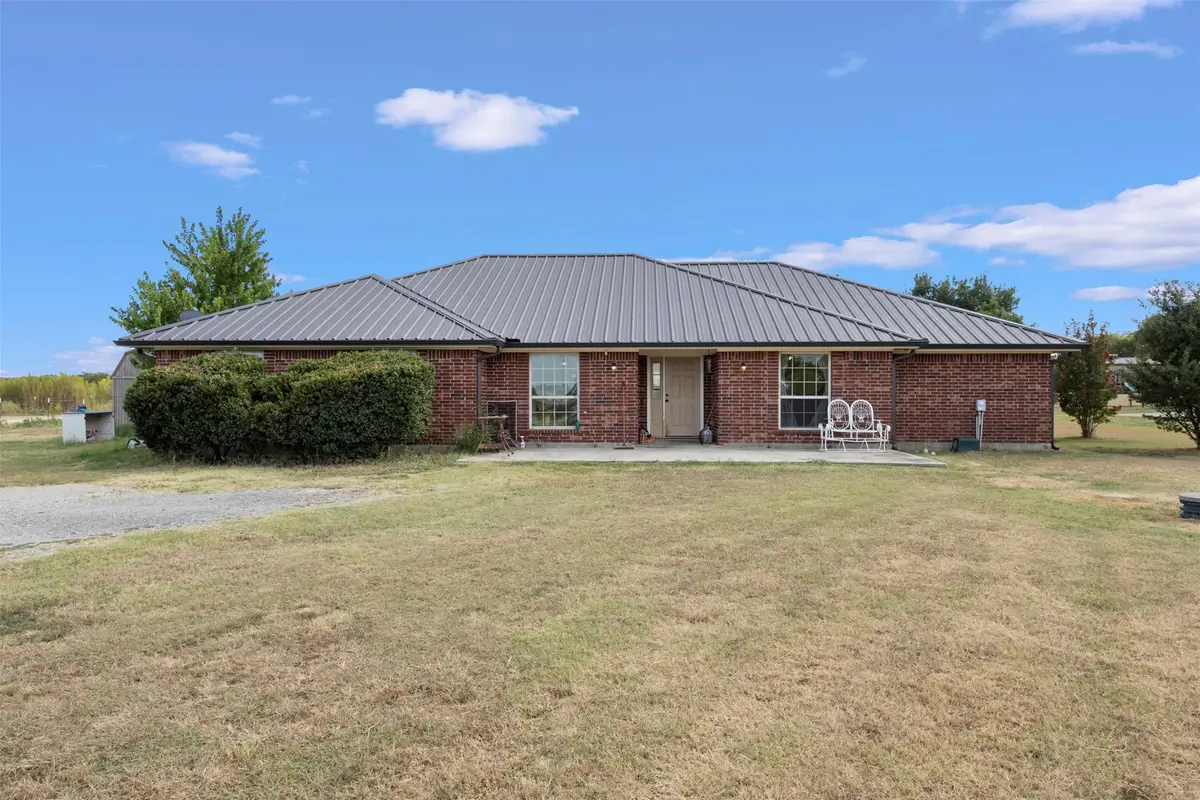 5215 Ganzer Road W, Krum, TX 76249 - #1