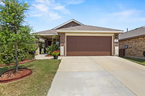 137 Running River Drive, Boyd, TX 76023