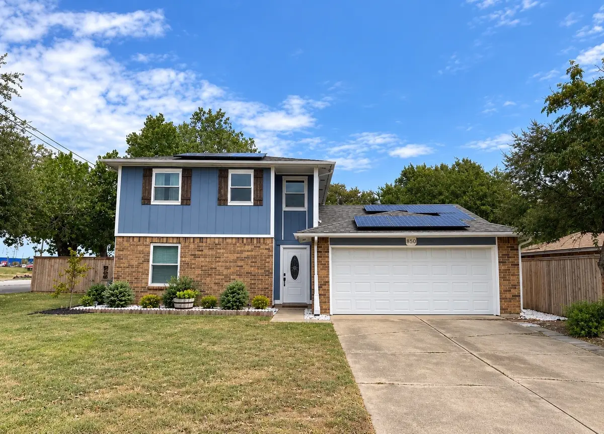 850 Frances Drive, Grand Prairie, TX 75052 - #1
