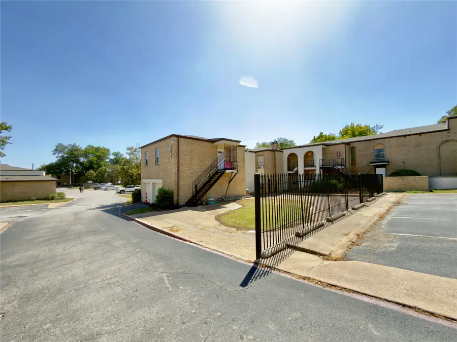 6032 Westridge Lane #201, Fort Worth, TX 76116 - #2