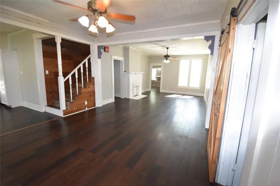 215 E 11th Street, Bonham, TX 75418 - #2