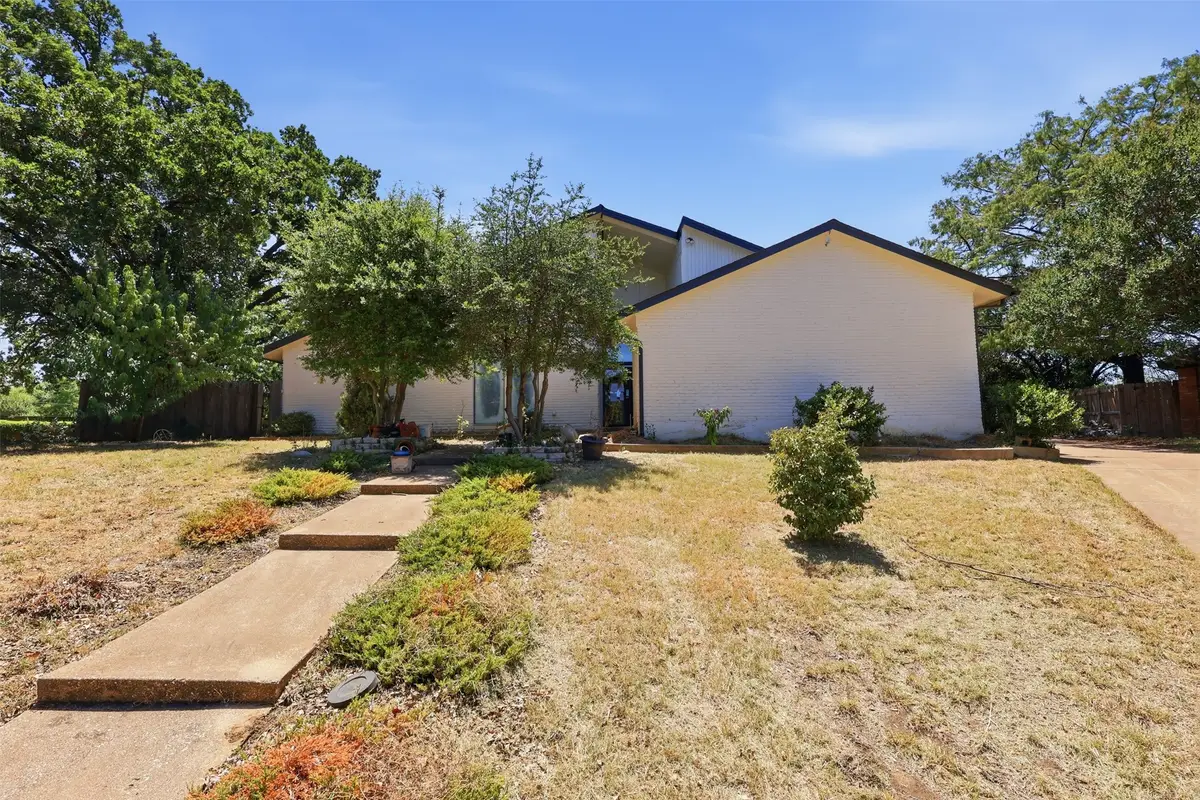 2700 Shadow Wood Court, Arlington, TX 76006 - #1