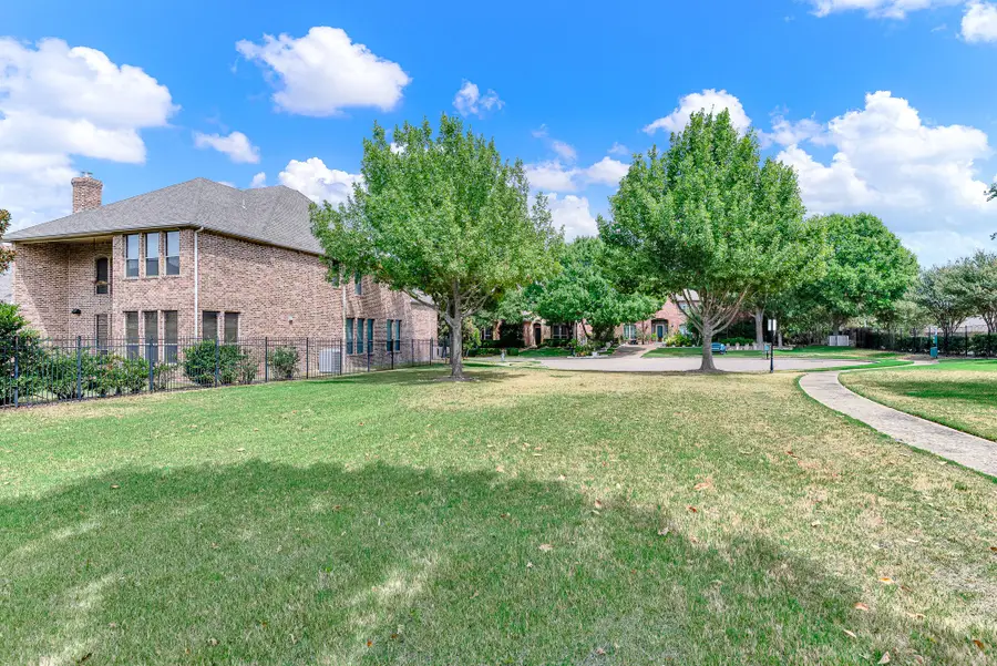 2704 Mendocino Circle, Plano, TX 75093 - #3