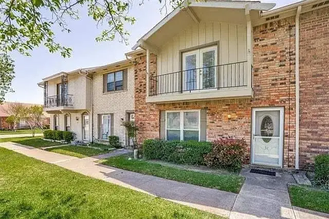 51 W Townhouse Lane #18, Grand Prairie, TX 75052 - #1
