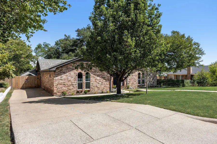 4825 Barnett Street, Fort Worth, TX 76103 - #3