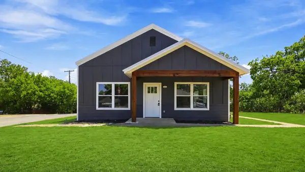214 D Street, Whitesboro, TX 76273