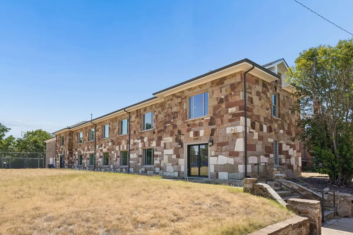 1200 E Maddox Avenue, Fort Worth, TX 76104 - #1