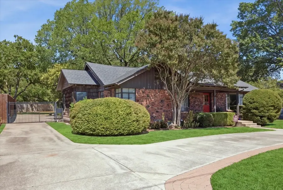 3808 Trail Lake Drive, Fort Worth, TX 76109 - #2