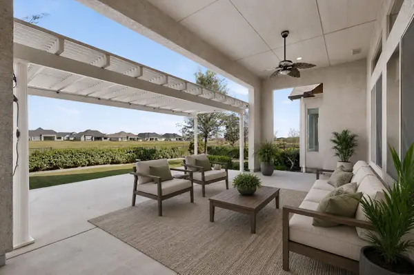 8708 Crestview Drive, Denton, TX 76207