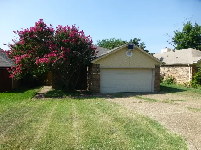 10711 Tall Oak Drive, Fort Worth, TX 76108 - #1