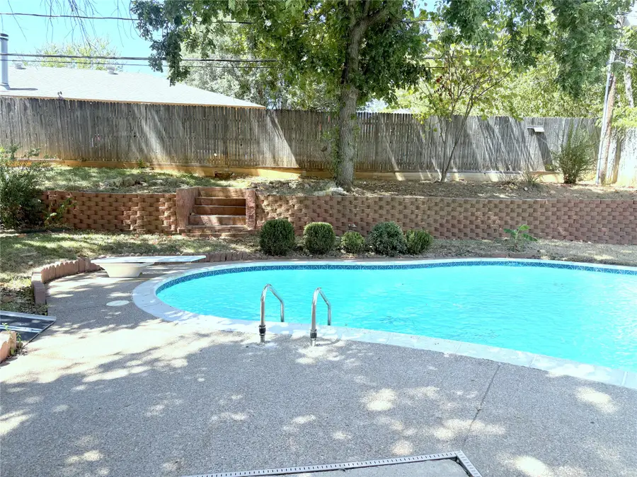 4105 Gentle Springs Drive, Arlington, TX 76001 - #2